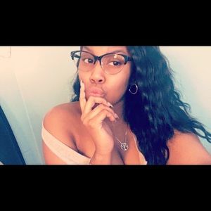 Meet your Posher, Alana